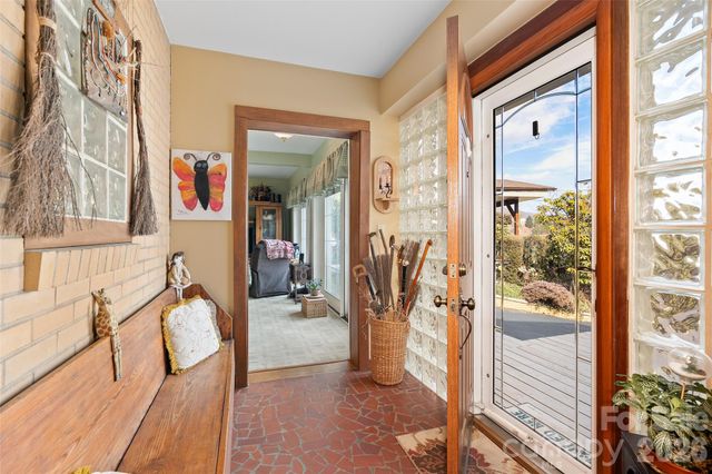 2113 S Lakeshore Drive, Lake Junaluska, NC 28745