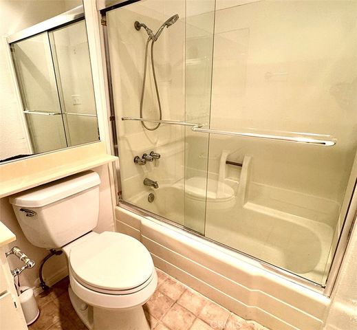 17241 Roscoe 16, Northridge, CA 91325