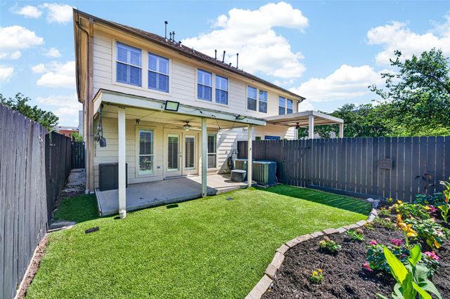 4711 Floyd Street, Houston, TX 77007