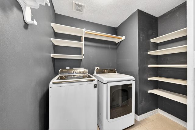 4711 Floyd Street, Houston, TX 77007