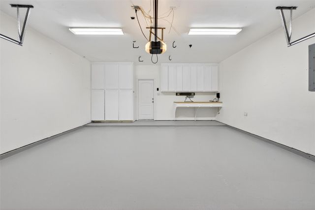 4711 Floyd Street, Houston, TX 77007