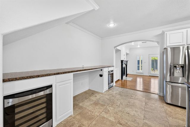 4711 Floyd Street, Houston, TX 77007