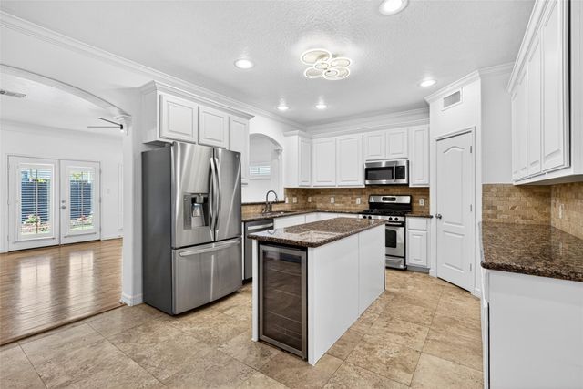 4711 Floyd Street, Houston, TX 77007