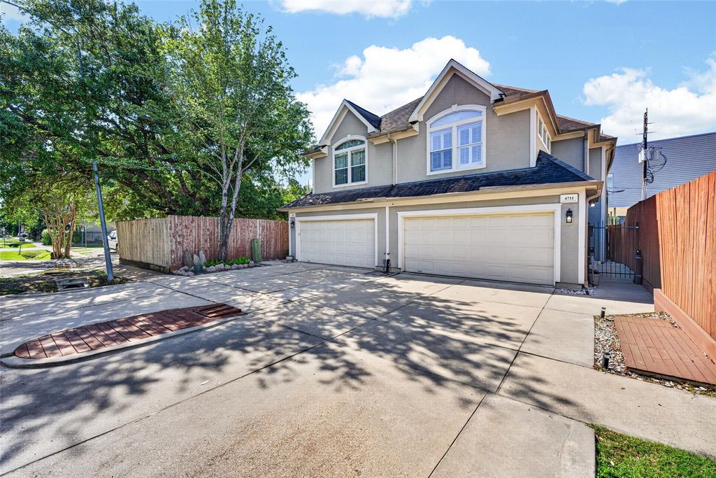 4711 Floyd Street, Houston, TX 77007