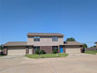 3201 Lois Arlene Circle, Oklahoma City, OK 73160