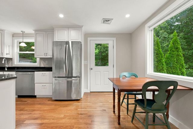 877 Bumps River Road, Centerville, MA 02632