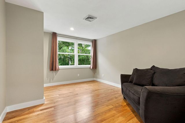 877 Bumps River Road, Centerville, MA 02632