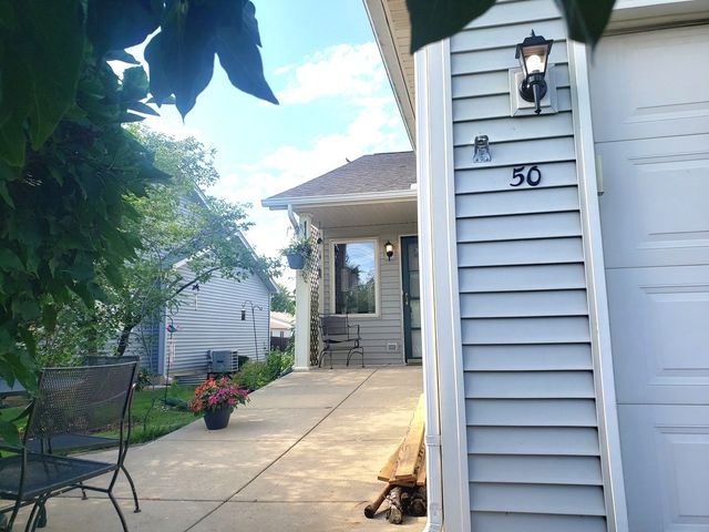50 S Juniper Drive, North Aurora, IL 60542