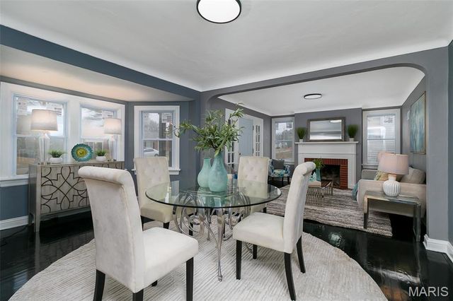 216 S Hartnett Avenue, Ferguson, MO 63135