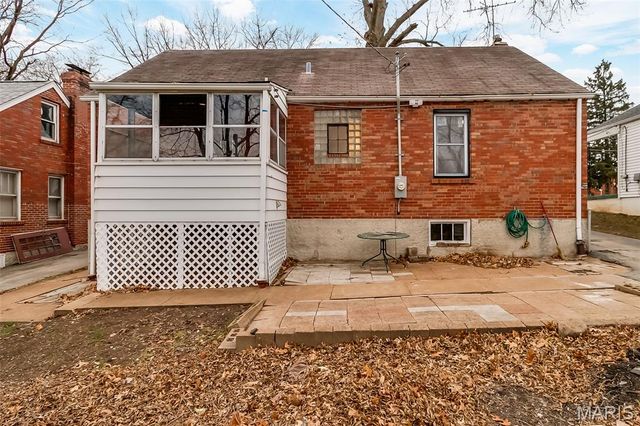 216 S Hartnett Avenue, Ferguson, MO 63135