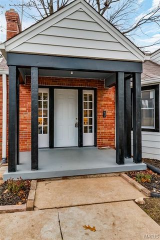 216 S Hartnett Avenue, Ferguson, MO 63135