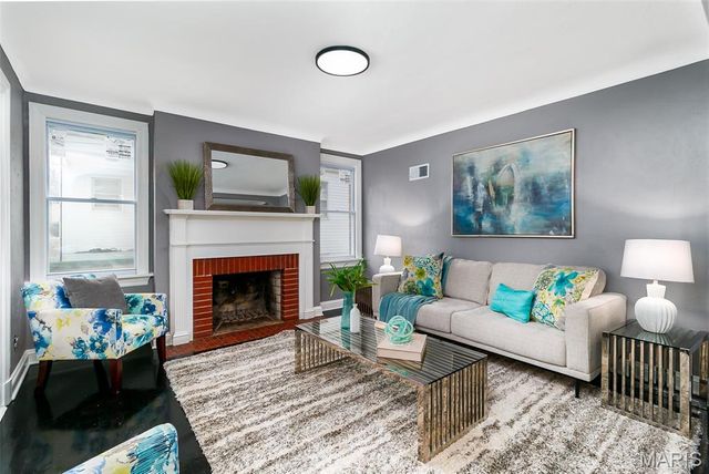 216 S Hartnett Avenue, Ferguson, MO 63135