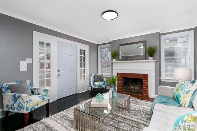 216 S Hartnett Avenue, Ferguson, MO 63135