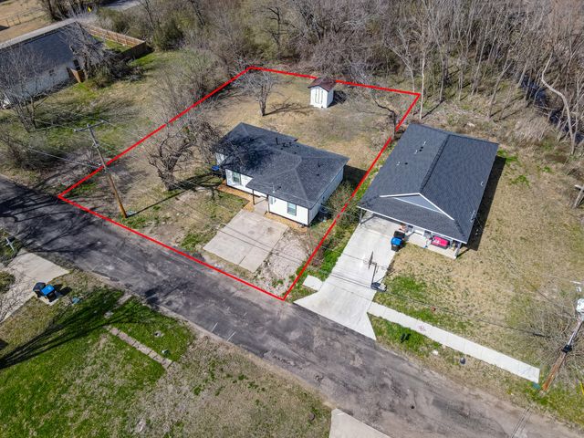 1112 Marshall Street, Greenville, TX 75401
