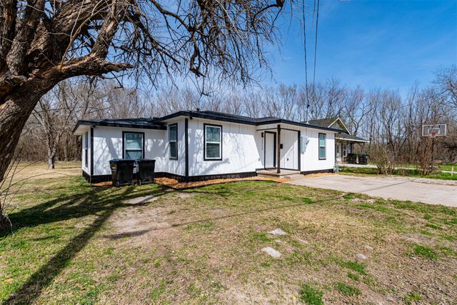 1112 Marshall Street, Greenville, TX 75401