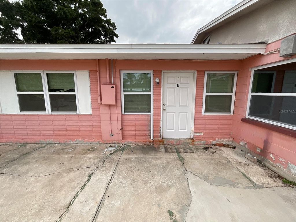 2117 CALUSA TRAIL B, Holiday, FL 34690