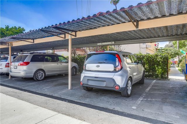 1813 Cedar, Santa Ana, CA 92707