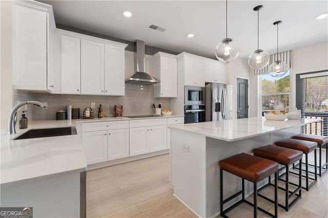 210 Daybreak Lane, Newnan, GA 30265