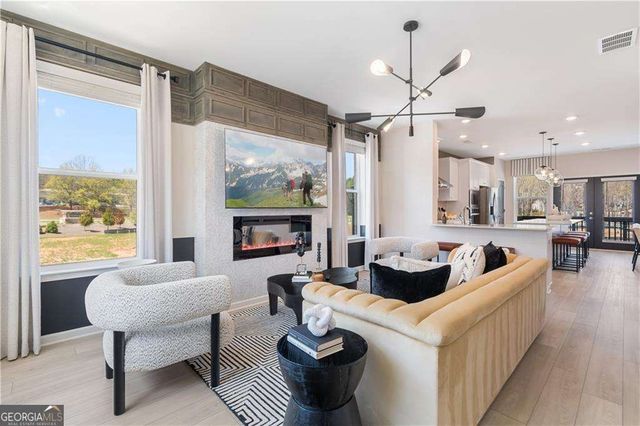 210 Daybreak Lane, Newnan, GA 30265