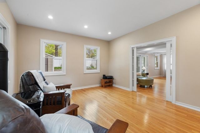 14 Church St, Westwood, MA 02090