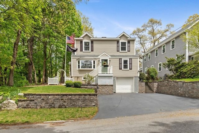 14 Church St, Westwood, MA 02090