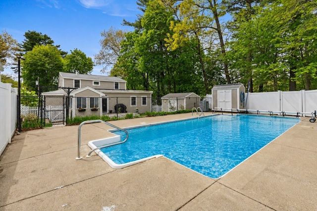14 Church St, Westwood, MA 02090