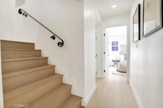 1712 Rotary, Los Angeles, CA 90026
