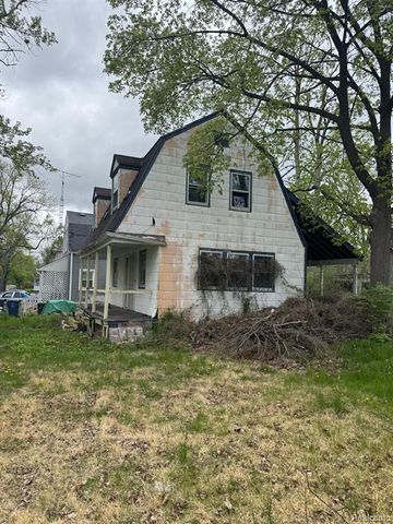 2244 Milbourne Avenue, Flint, MI 48504