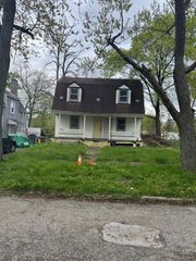 2244 Milbourne Avenue, Flint, MI 48504