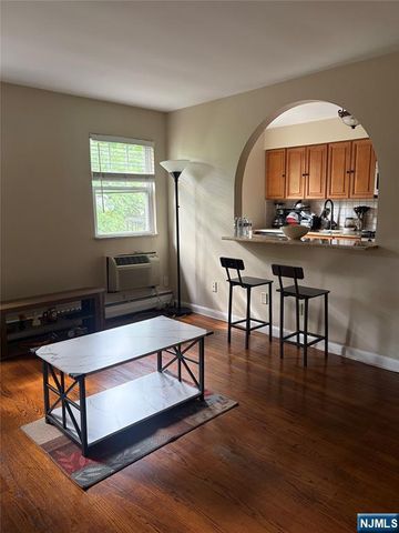 1250 Teaneck Road 16, Teaneck, NJ 07666