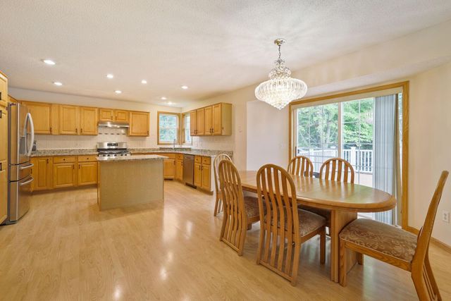 2337 Manuela Drive, Chaska, MN 55318