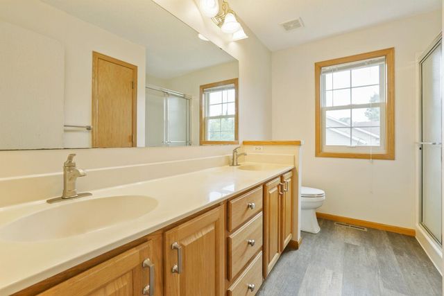 2337 Manuela Drive, Chaska, MN 55318