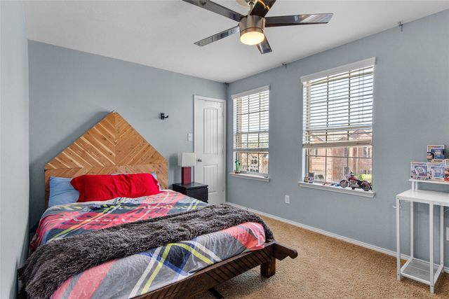 3213 Evening Wind Road, Denton, TX 76208