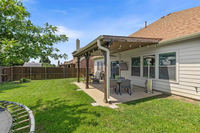 3213 Evening Wind Road, Denton, TX 76208