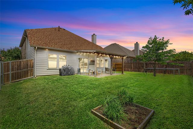 3213 Evening Wind Road, Denton, TX 76208