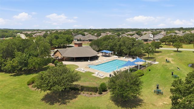 3213 Evening Wind Road, Denton, TX 76208