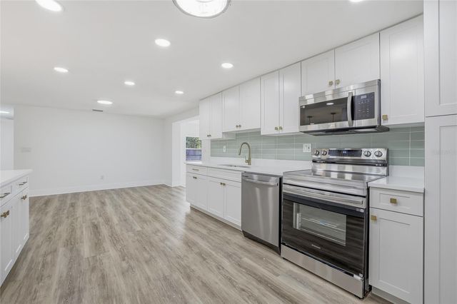 12147 SCOTT DRIVE, Dade City, FL 33525