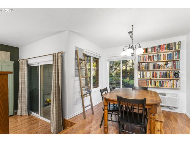 4619 LAKEVIEW Blvd, Lake Oswego, OR 97035