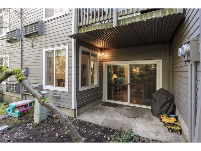 4619 LAKEVIEW Blvd, Lake Oswego, OR 97035