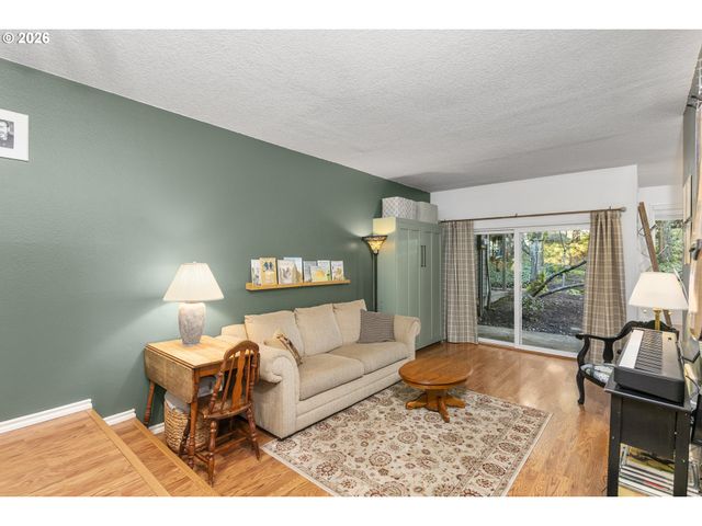 4619 LAKEVIEW Blvd, Lake Oswego, OR 97035