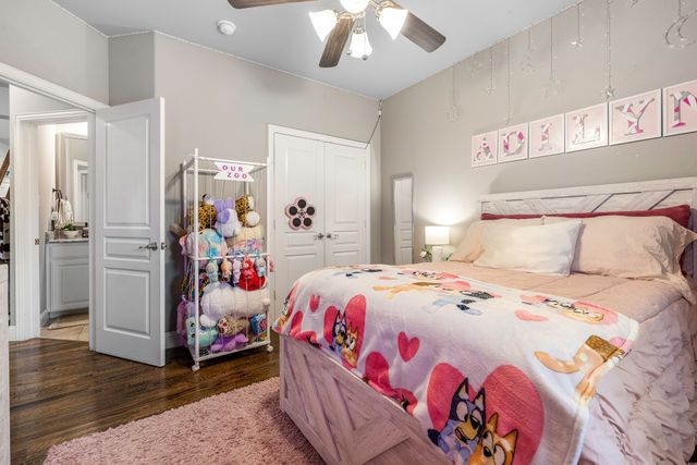 1028 Crest Meadow Drive, Fort Worth, TX 76052