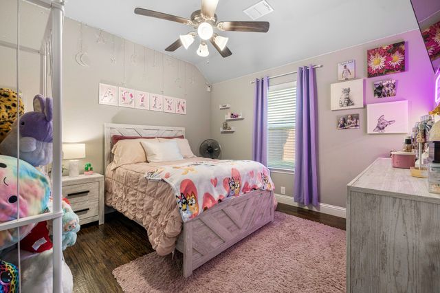 1028 Crest Meadow Drive, Fort Worth, TX 76052