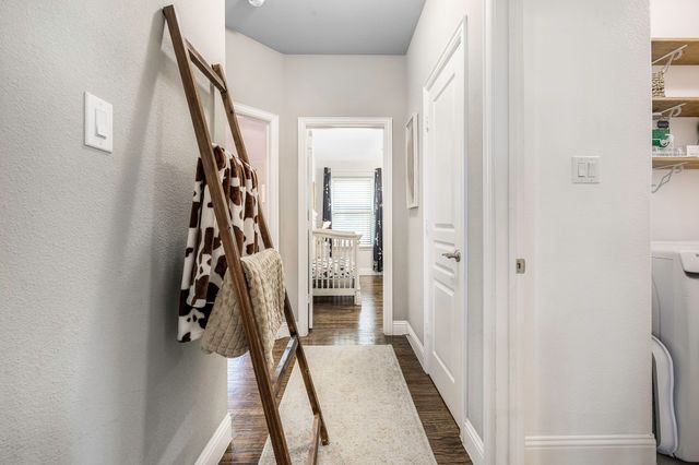 1028 Crest Meadow Drive, Fort Worth, TX 76052