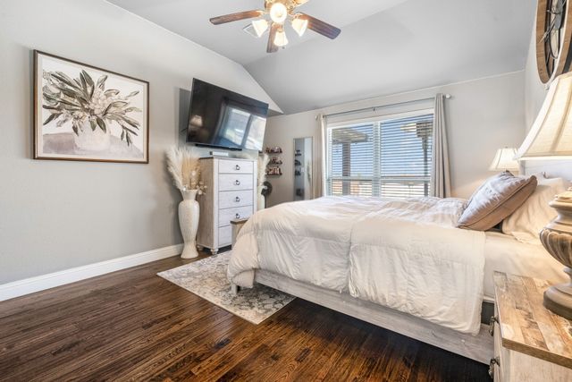 1028 Crest Meadow Drive, Fort Worth, TX 76052