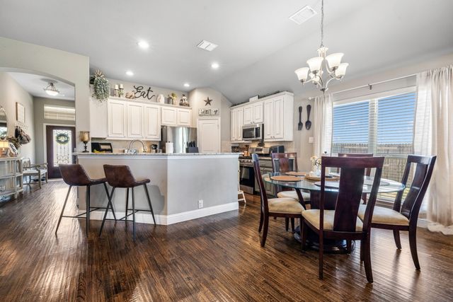 1028 Crest Meadow Drive, Fort Worth, TX 76052