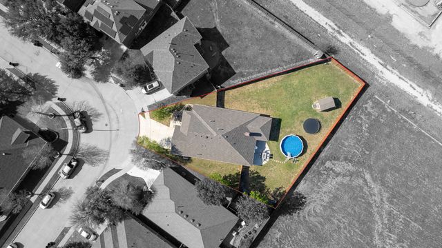 1028 Crest Meadow Drive, Fort Worth, TX 76052