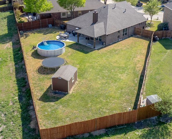 1028 Crest Meadow Drive, Fort Worth, TX 76052