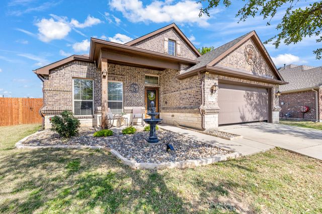 1028 Crest Meadow Drive, Fort Worth, TX 76052