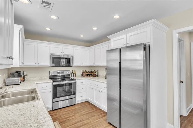 203 Bull Street, Other, GA 30427