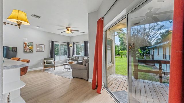 926 HOLLINGSWORTH ROAD, Lakeland, FL 33801